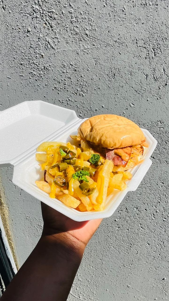 Wednesday special: single smashed burger with fries, Barberton